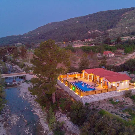 Valley Hotel 4*